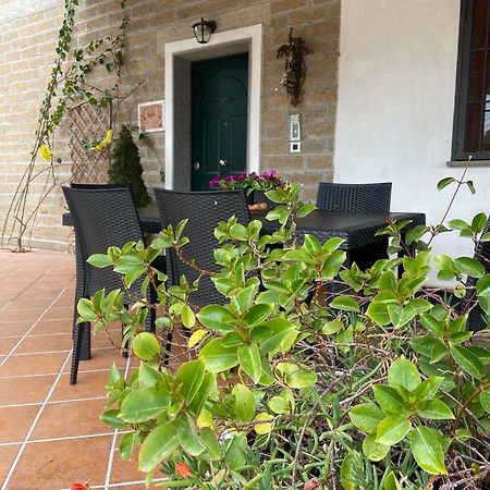 Favoloso Appartamento In Villa Monterosi Eksteriør billede