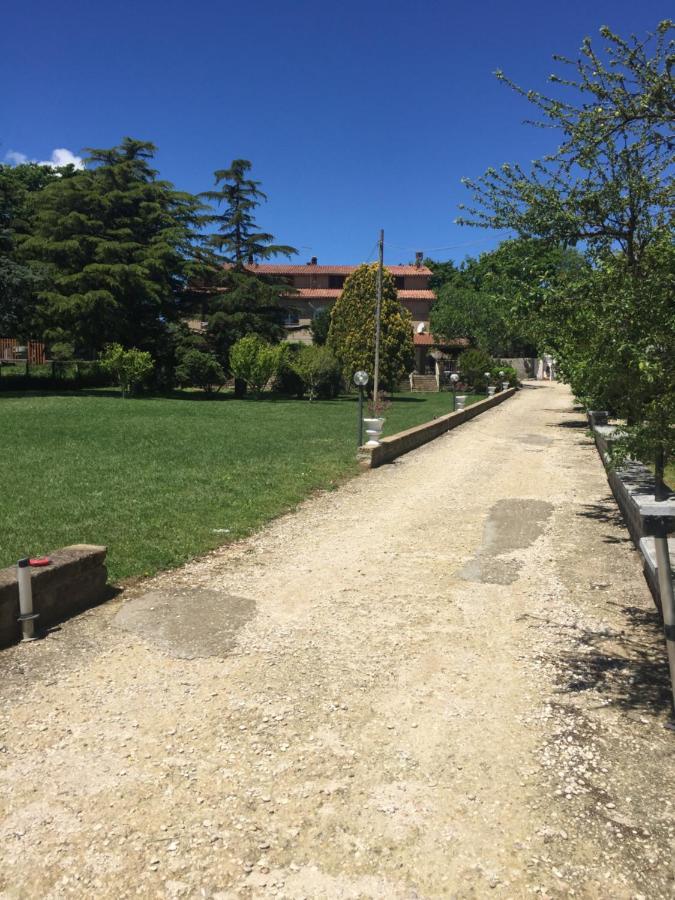 Favoloso Appartamento In Villa Monterosi Eksteriør billede